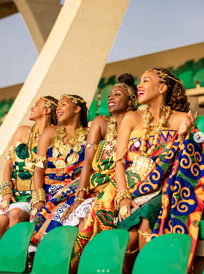 Women Kente