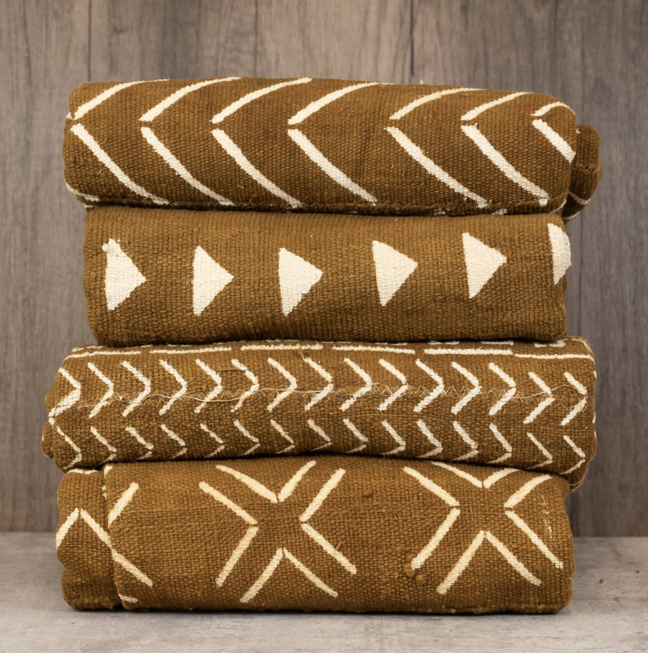 African Mud Cloth: Handmade West African Textile, Premium Cotton Fabric for Home Decor & Design (Caramel Brown)